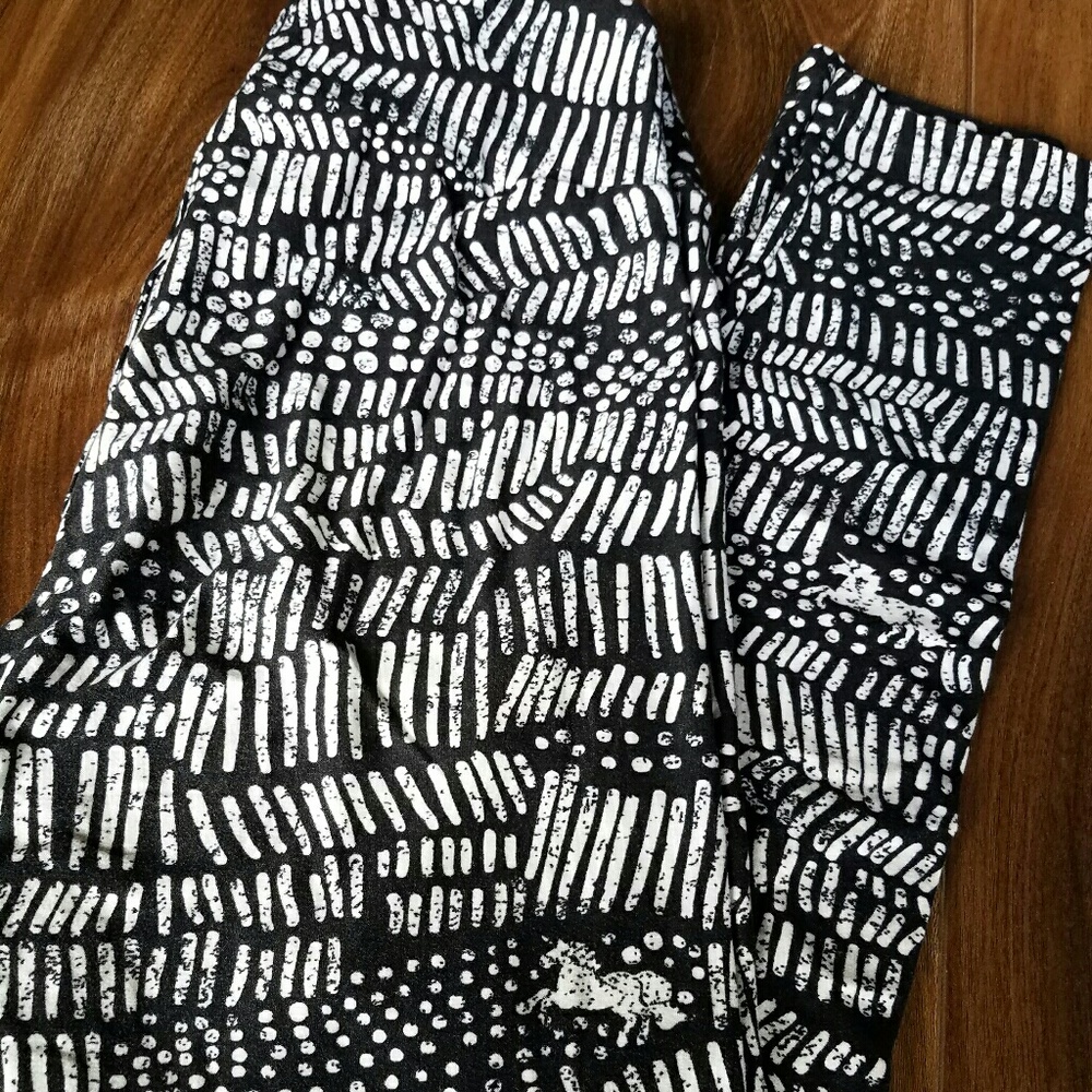 Lularoe buttery leggings